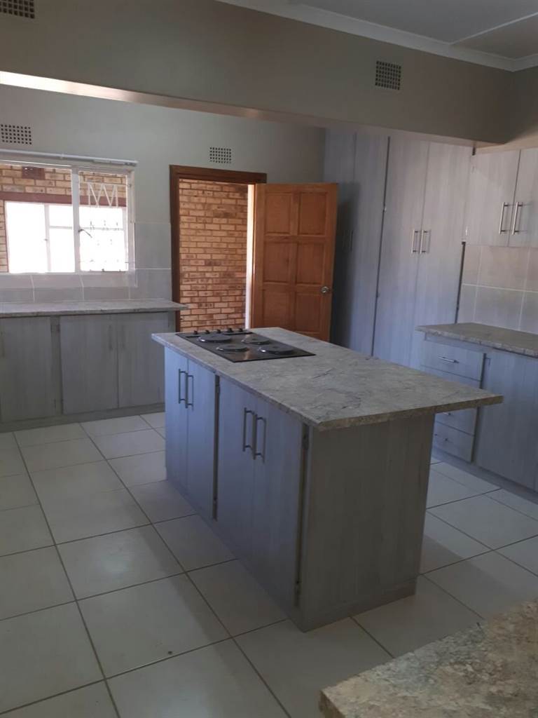 3 Bedroom Property for Sale in Roosheuwel North West